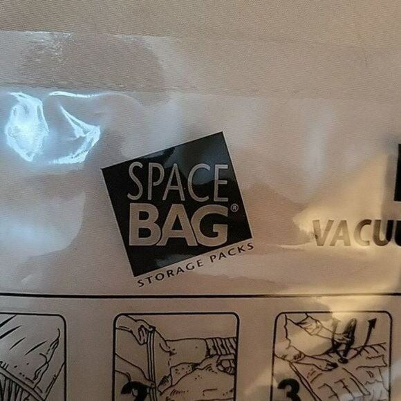 Space Bag Medium Vacuum-Seal Storage Bag Without Box - Picture 2 of 3